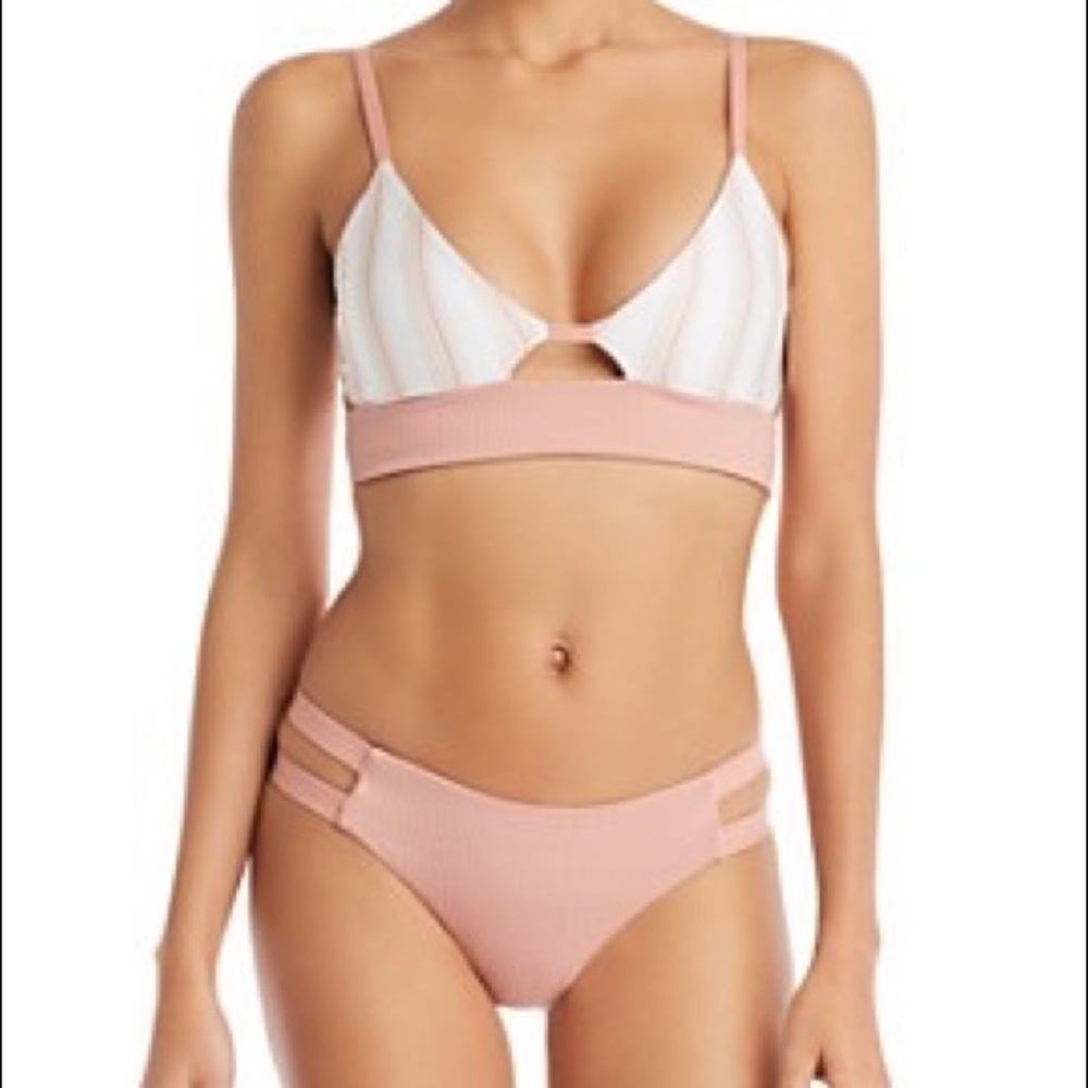 Tavik bikini top
